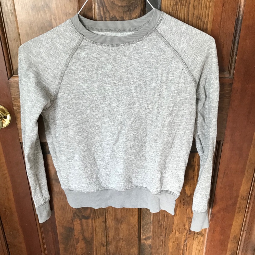 Grey Crewneck Sweathsirt